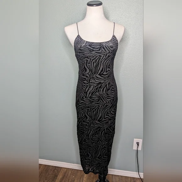 Wild Fable Women's Animal Print Sleeveless Scoop Neck Flocked Velvet Midi Dress - Picture 2 of 5